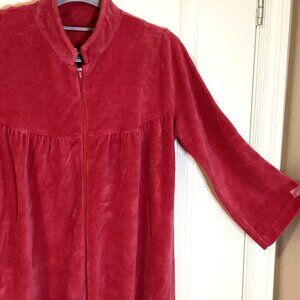 Vintage Tricot Majestic Women's Housecoat Bathrobe Size SP Pink Robe Luxury
